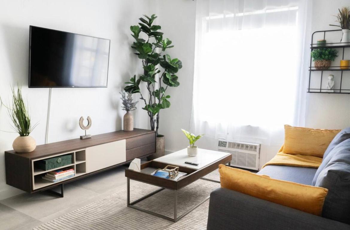 Newely Remodeled Only 1 Min To The Beach! Apartamento *